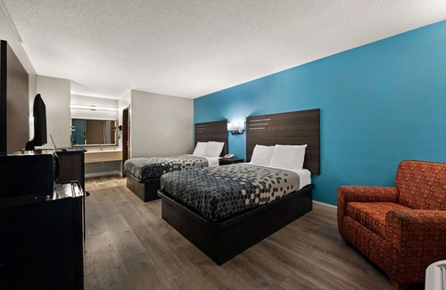 Dumbarton Hotel | Rodeway Inn Richmond West End