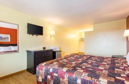 Roswell Hotel | Rodeway Inn Roswell West