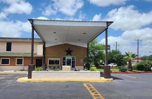 West San Antonio Hotel | Rodeway Inn San Antonio Lackland AFB - SeaWorld-Rivarwalk-The Alamo