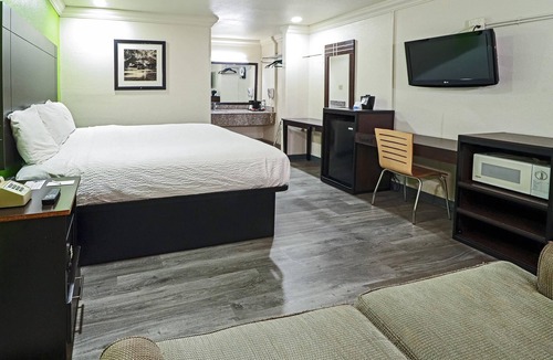 West San Antonio Hotel | Rodeway Inn San Antonio Lackland AFB - SeaWorld