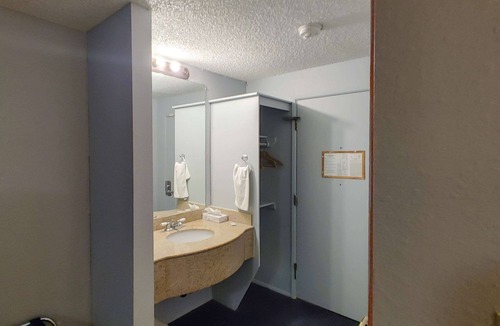 SeaTac Hotel | Rodeway Inn Seattle Airport