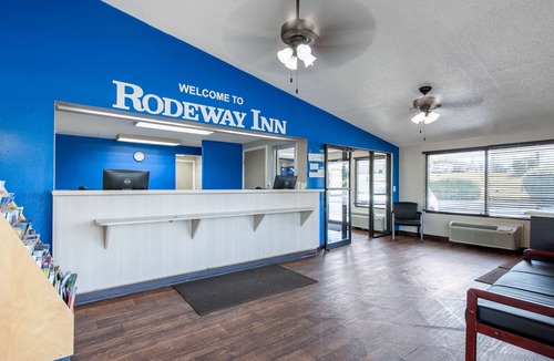 Sharonville Hotel | Rodeway Inn Sharonville