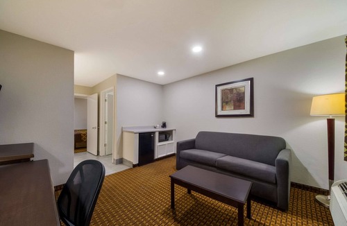 Central City Hotel | Rodeway Inn & Suites Corpus Christi Northwest