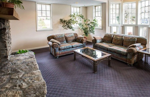 Cherokee Hotel | Rodeway Inn & Suites Cherokee On the River