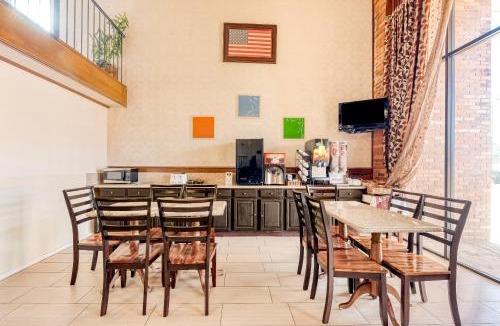 Jefferson Hotel | Rodeway Inn & Suites Jefferson