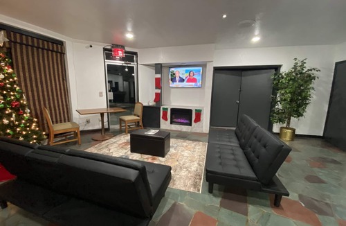 Sidney Hotel | Rodeway Inn & Suites Sidney Historic Downtown I-80