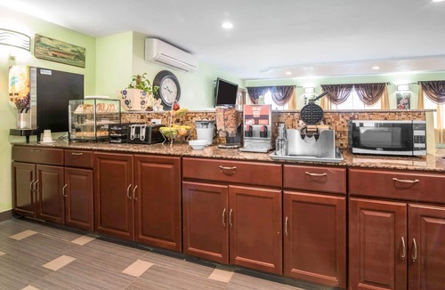 Towanda Hotel | Rodeway Inn Towanda