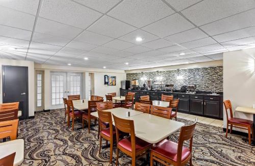 Barboursville Hotel | Rodeway Inn