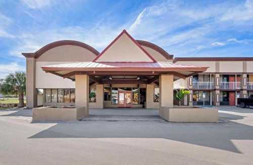 Homosassa Springs Hotel | Rodeway Inn