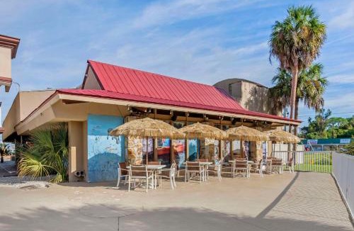 Homosassa Springs Hotel | Rodeway Inn