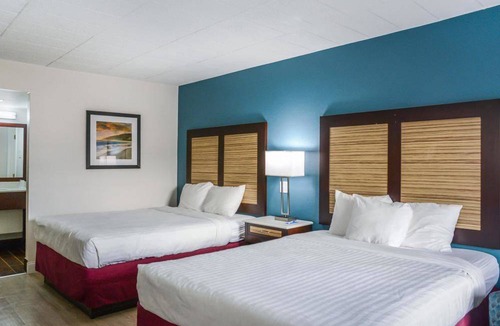 Milford Hotel | Rodeway Inn