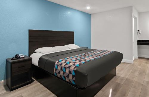 Palestine Hotel | Rodeway Inn