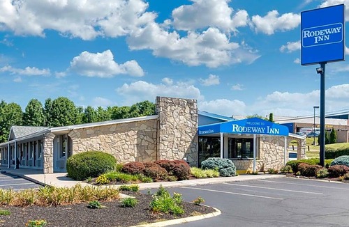 Sharonville Hotel | Rodeway Inn