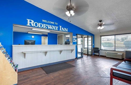 Sharonville Hotel | Rodeway Inn