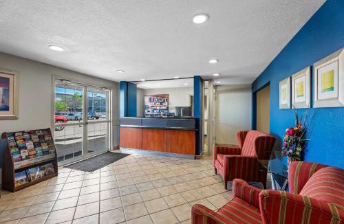 Temple Hotel | Rodeway Inn
