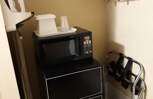 Weedsport Hotel | Rodeway Inn