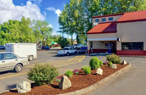 Corvallis Hotel | Rodeway Inn Willamette River