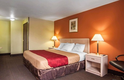 Corvallis Hotel | Rodeway Inn Willamette River