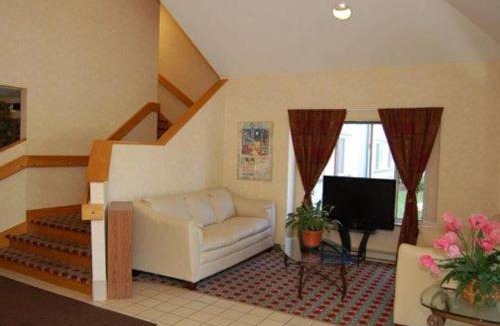 Willington Hotel | Rodeway Inn Willington North