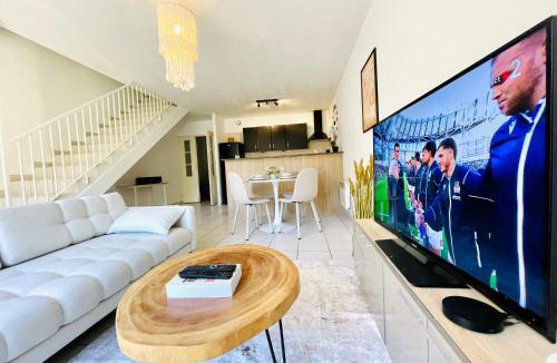 Massilia Villa | Rodger villa
