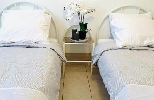 Massilia Villa | Rodger villa