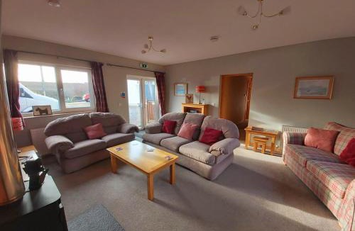 Marybank House | Roe Deer Cottage