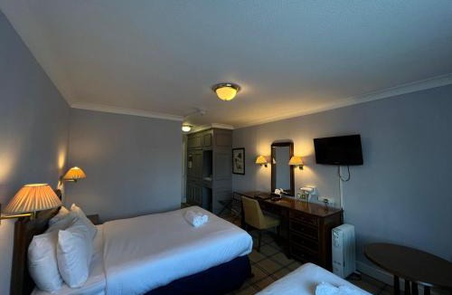 Stevenage Hotel | Roebuck Inn