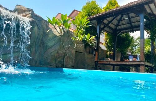 Klebang Besar House | Roemahkoe Holidayhome