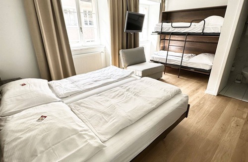 Lucerne House | ROESLI Guest House
