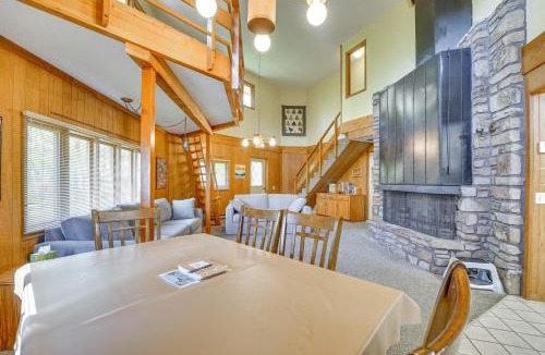 Garfield House | Rogers Cabin w/Direct Access to Beaver Lake!