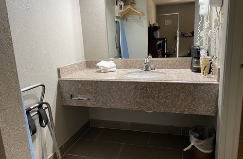Rogers Hotel | Rogers Inn