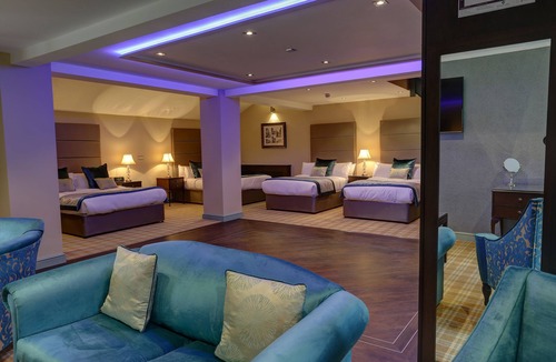 Badsworth Hotel | Rogerthorpe Manor Hotel