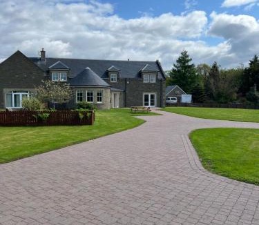 Perth House | Rohallian