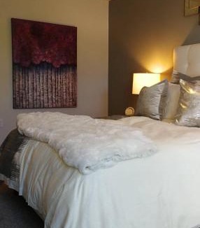 Irvine Business Complex Apartment | Rois place