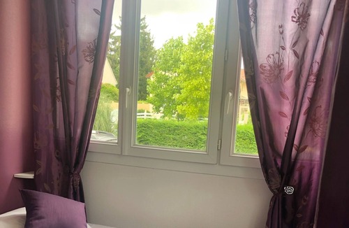 Roissy-en-France Bed & Breakfast | Roissy Chambres