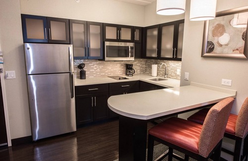 Newtonville Apartment | Roll-In Shower Studio Suite | Albany, NY