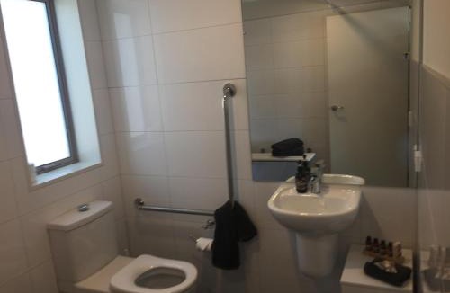 Rolleston Hotel | Rolleston Highway Motel