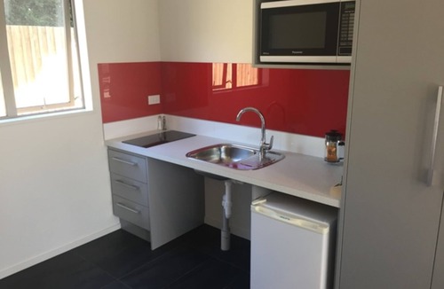 Rolleston Hotel | Rolleston Highway Motel