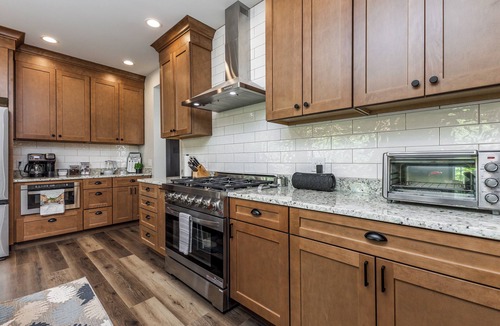 The Galena Territory House | Rolling Green on Genessee Trail