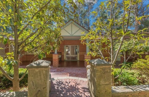 Emerald House | Romance and Style