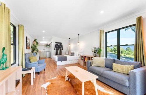 Conondale Villa | Romance Awaits at Down at The Dale Studio