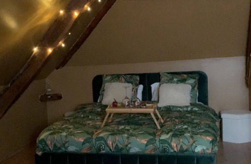 Villeneuve-les-Sablons House | Romance aux Almadies