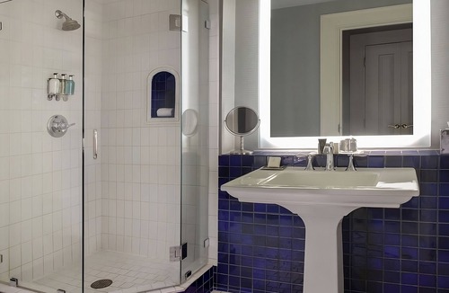 Downtown Fort Worth Hotel | Romance Jacuzzi Room at The Ashton Hotel, Steps To General Worth Square!