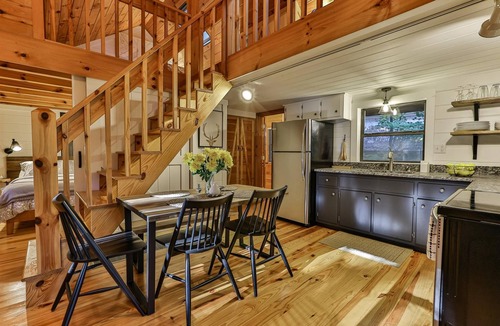 Ellijay Cabin | Romance On The Cartecay River