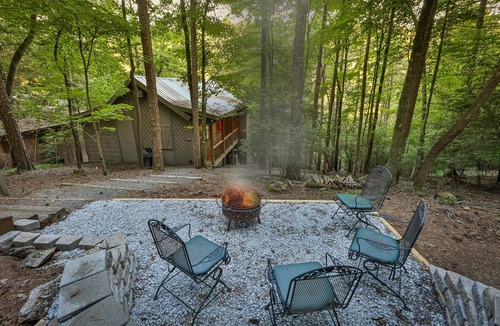 Ellijay Cabin | Romance On The Cartecay River