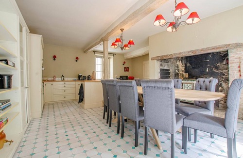 Rilly-Sainte-Syre House | Romance - RILLY SAINTE SYRE