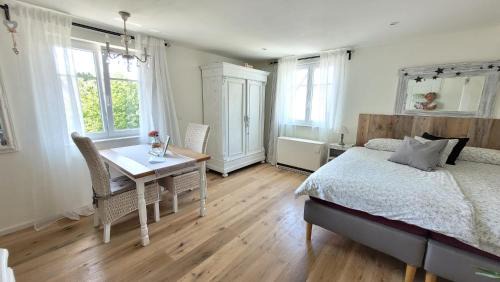 Oberhoffen-les-Wissembourg Bed & Breakfast | Romantik-Suite Nordelsaß B&B