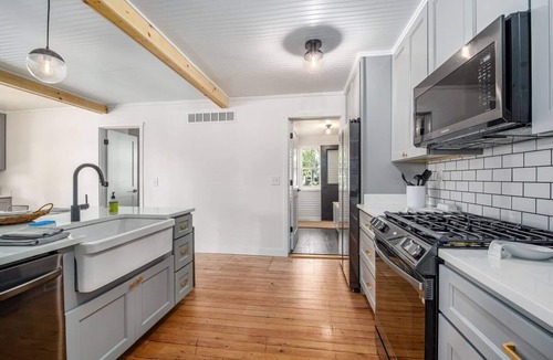 Walloon Lake House | Romantic 2BR Walk to Walloon