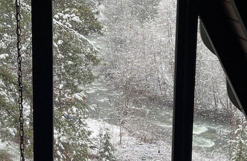 Peshastin Cabin | Romantic A-frame Cabin with Cedar Sauna, Private River and Scenic Views