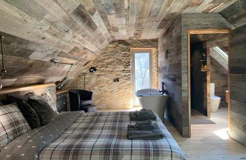 Louvie-Soubiron Cabin | Romantic and historic little hideaway in the French Pyrenees!